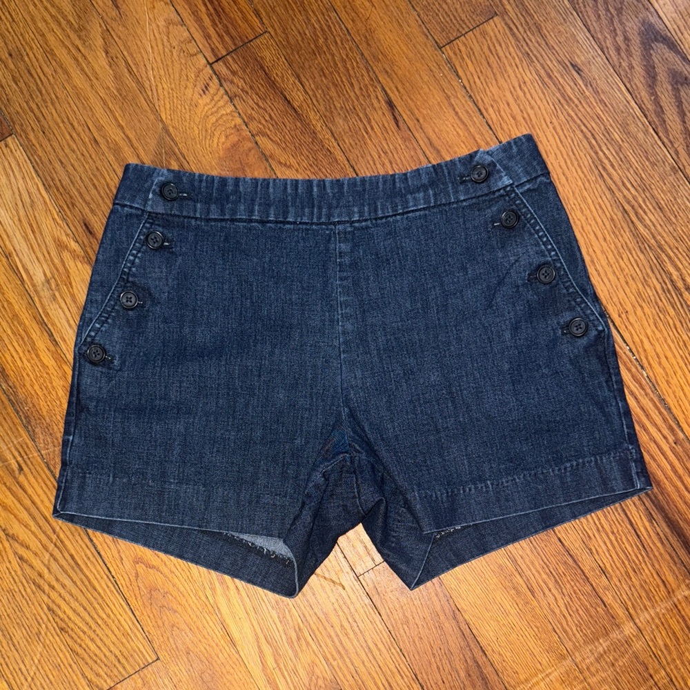 So cute! Banana Republic Women’s Denim Shorts, 26/2.